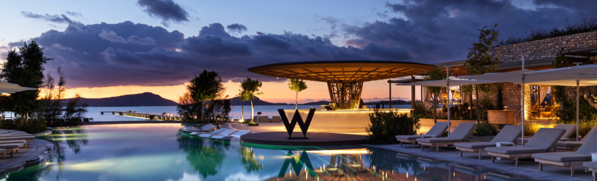 W Costa Navarino