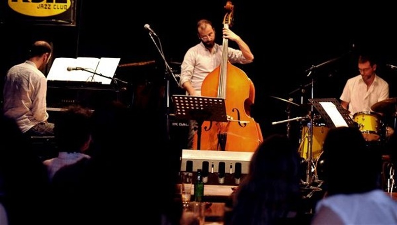 MAGNANIMUS TRIO: THE TIDE FEAT MOYSA ΟRCHESTRA
