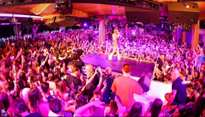 ANNA AT TROPICANA MYKONOS| 2 AUGUST
